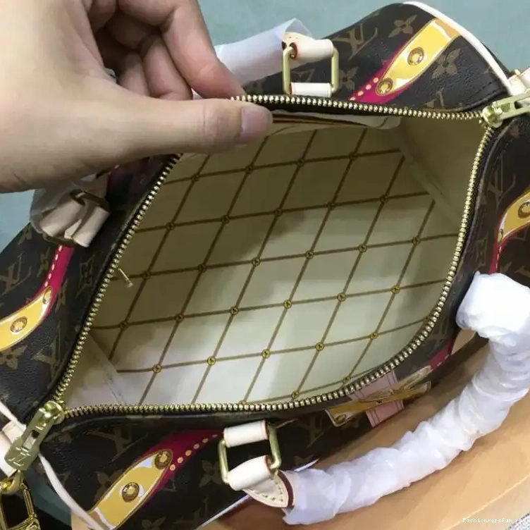 Fashionreps Bags 19T1L0393 LV 0616
